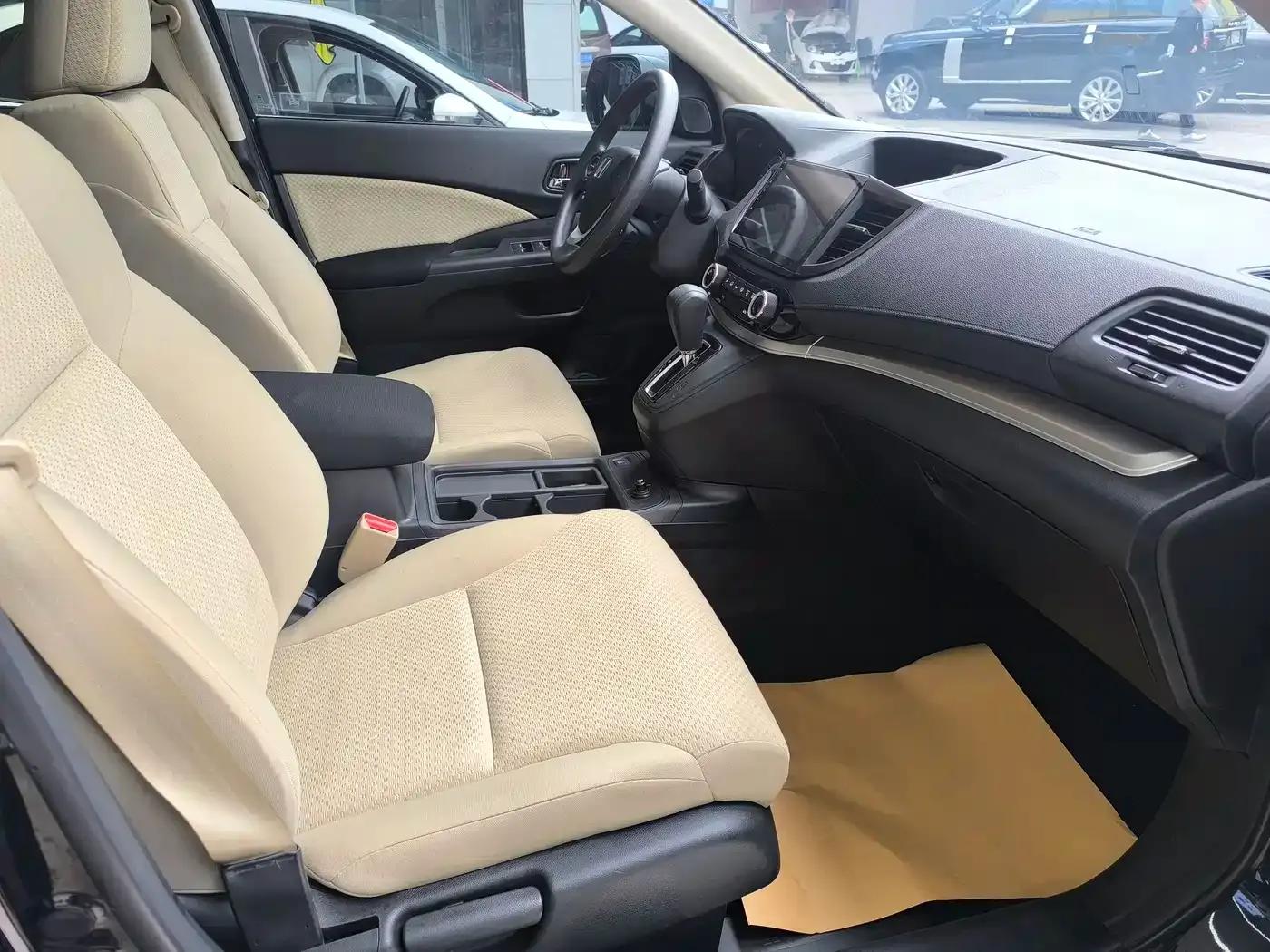 Honda CR-V 2015 2.0L 2WD Fashion Edition — миниатюра 6