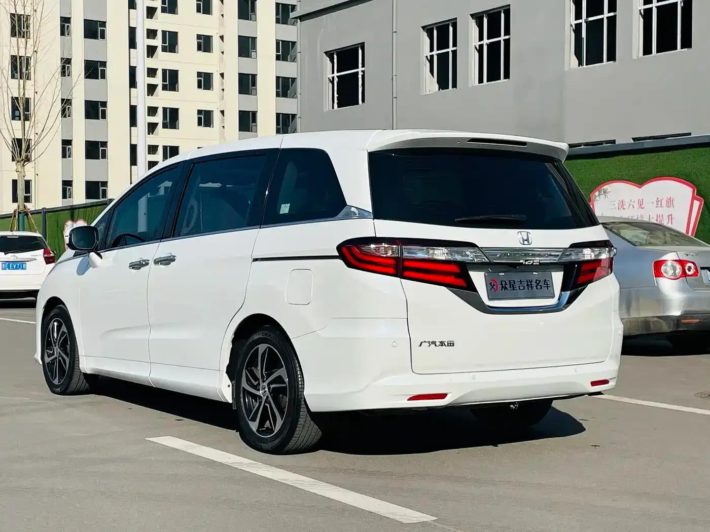 2017 Odyssey 2.4L Luxury Edition — миниатюра 16