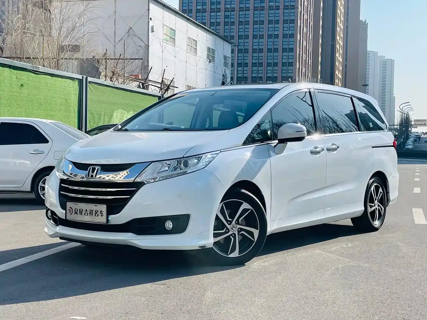 2017 Odyssey 2.4L Luxury Edition — миниатюра 19