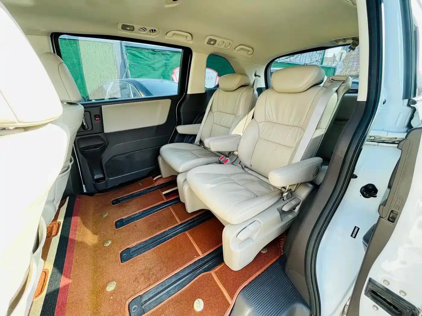2017 Odyssey 2.4L Luxury Edition — миниатюра 8
