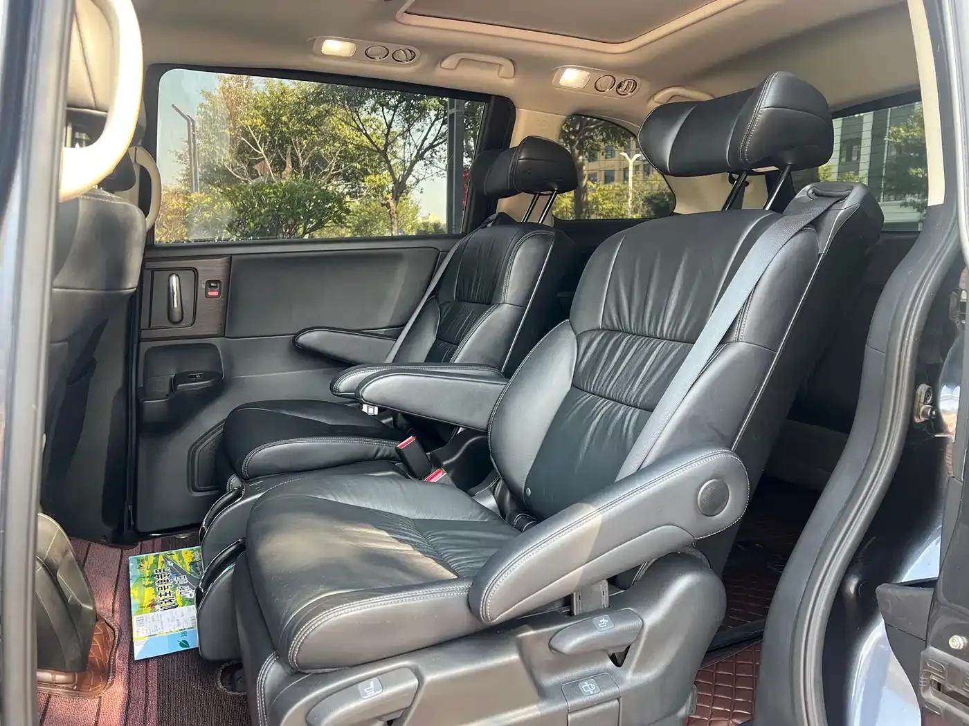 Odyssey 2022 2.0L e:HEV Elite Edition — миниатюра 6