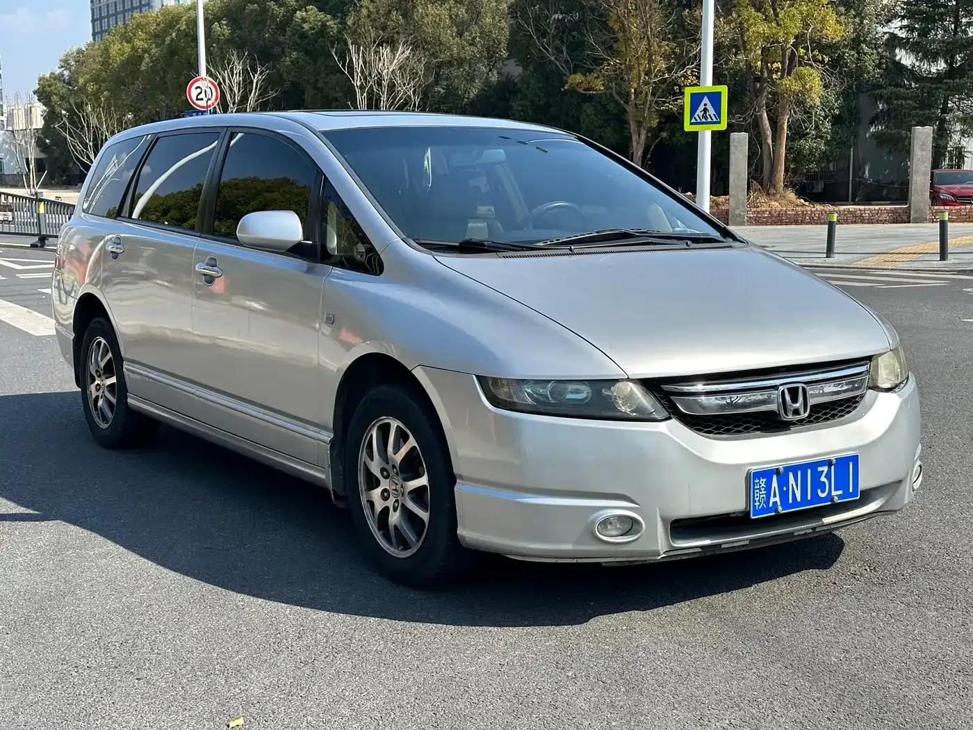 2008 Odyssey 2.4L Standard Edition — миниатюра 3
