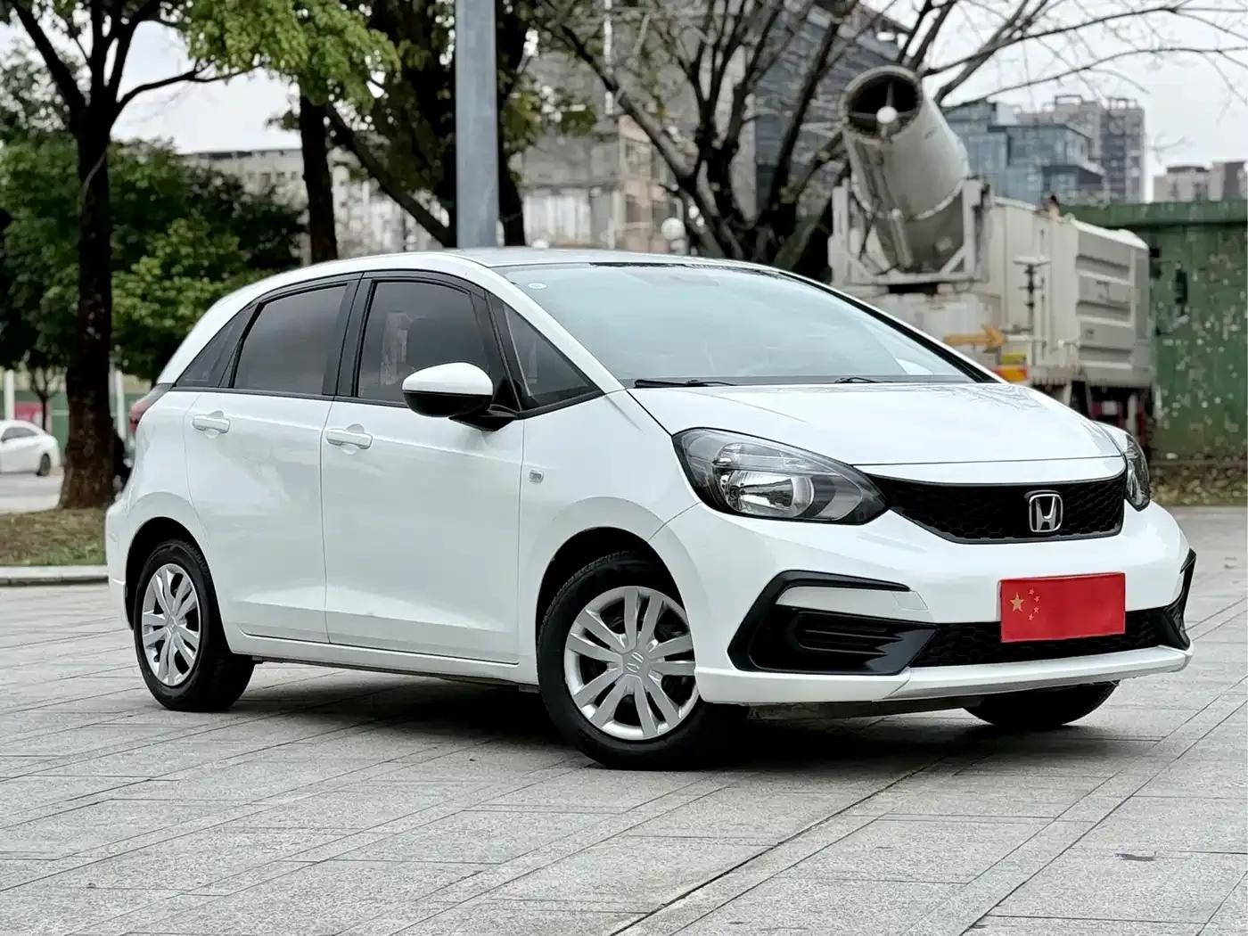 Honda Fit 2021 1.5L CVT Trend Edition — миниатюра 3