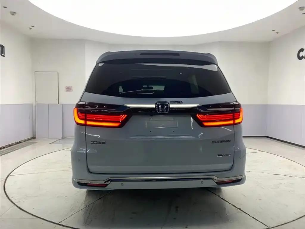 Elysion 2024 2.0L e:HEV Classic Edition — миниатюра 6