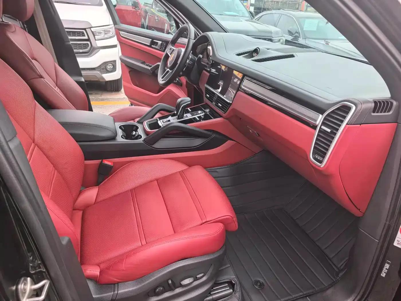 2023 Cayenne 3.0T Platinum Edition — миниатюра 7