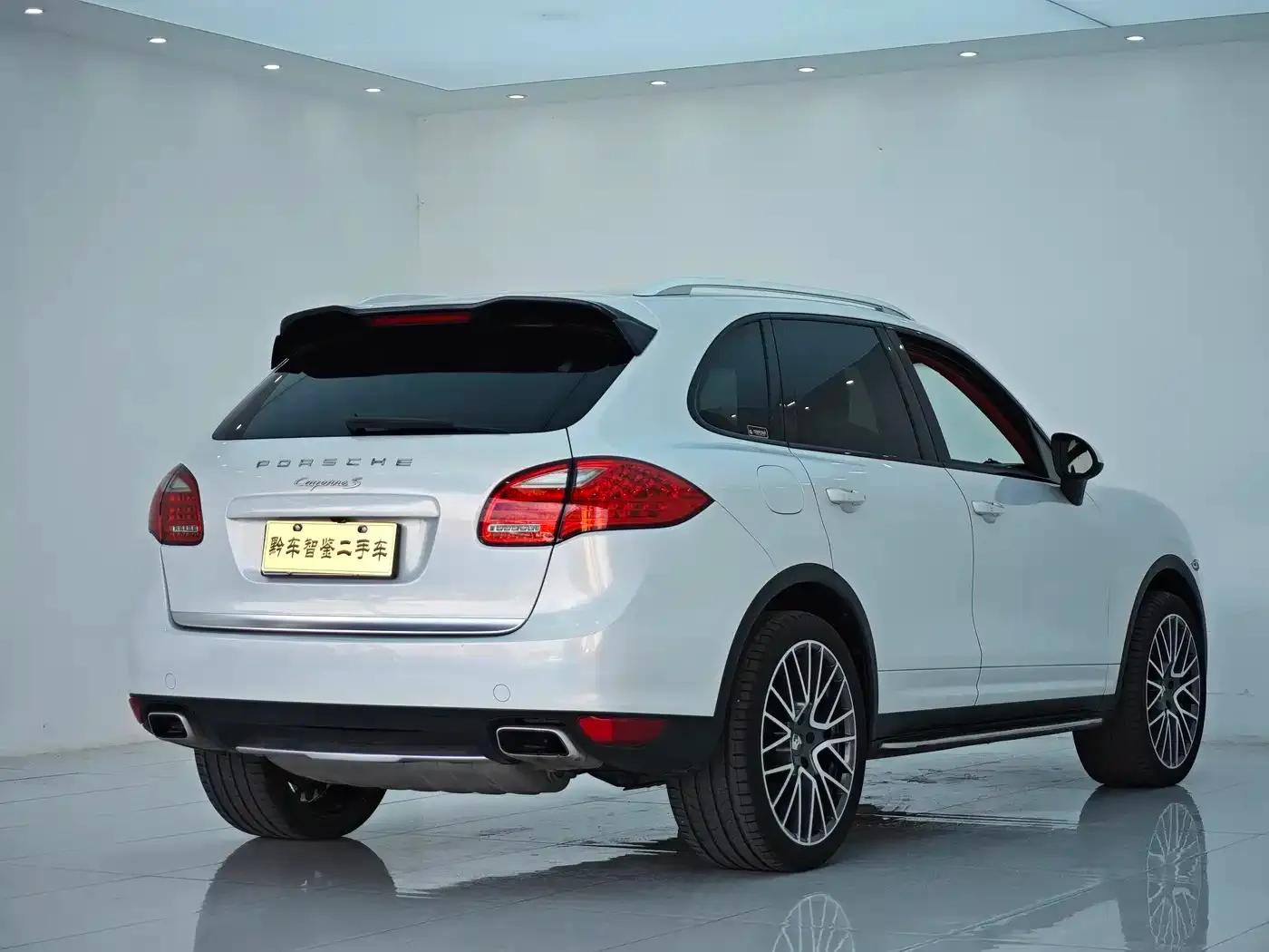 Cayenne 2011 Cayenne S 4.8L — миниатюра 6