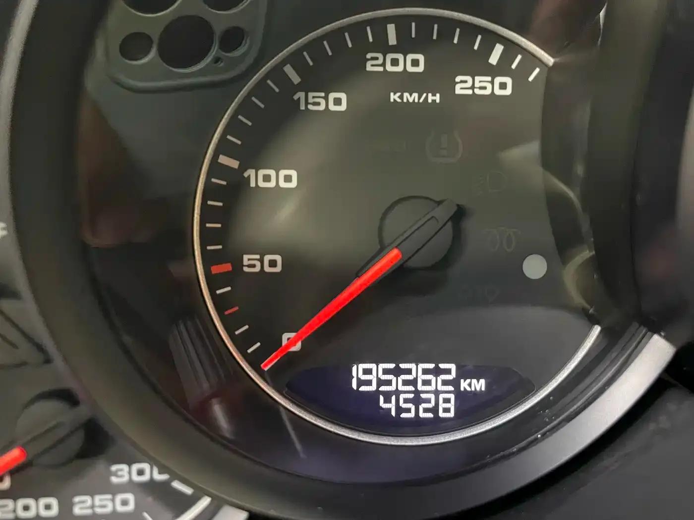 Cayenne 2011 Cayenne 3.0T — миниатюра 35
