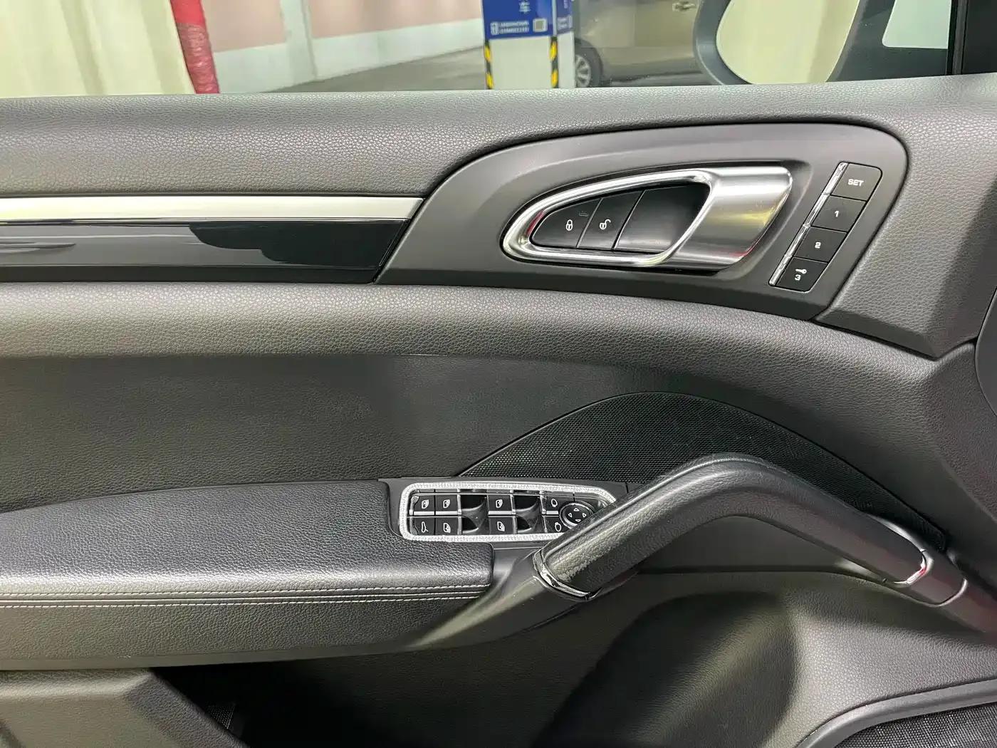Cayenne 2011 Cayenne 3.0T — миниатюра 38