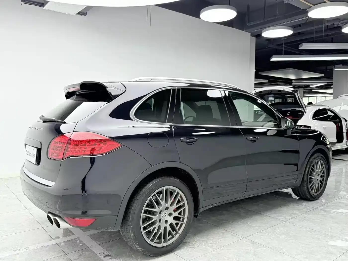Cayenne 2011 Cayenne Turbo 4.8T — миниатюра 4