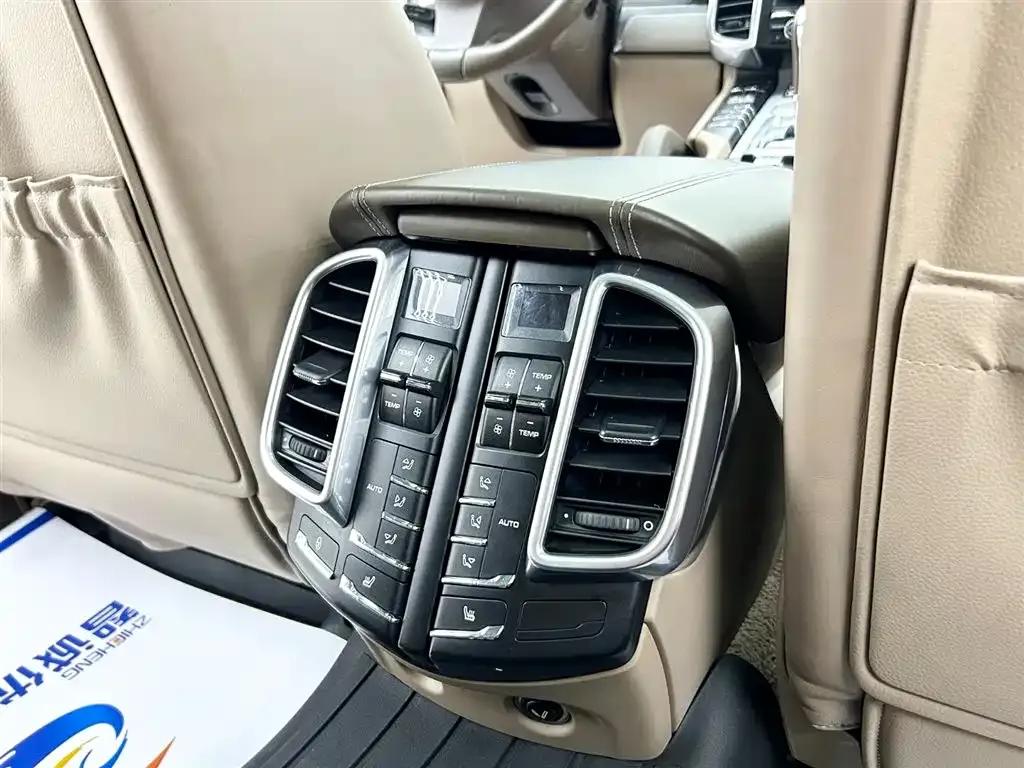 Cayenne 2011 Cayenne Turbo 4.8T — миниатюра 14