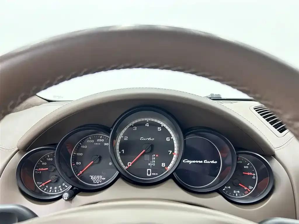Cayenne 2011 Cayenne Turbo 4.8T — миниатюра 24