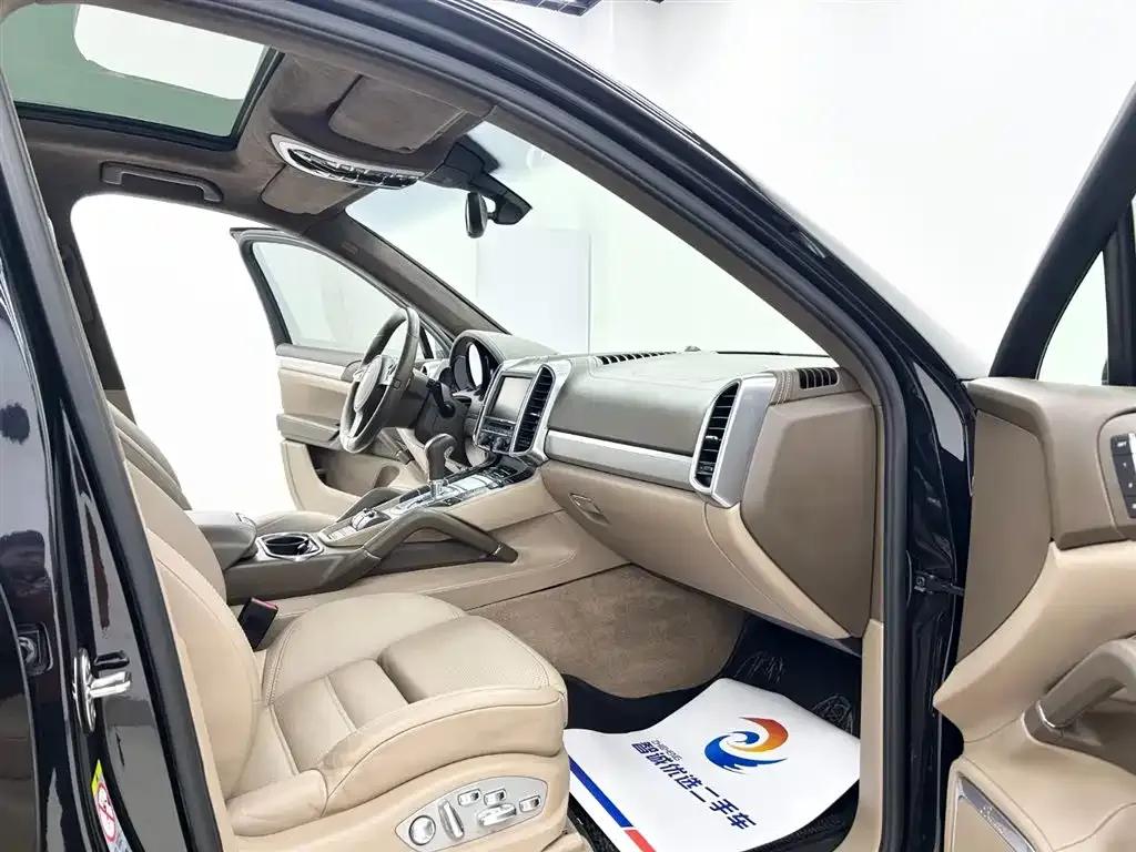 Cayenne 2011 Cayenne Turbo 4.8T — миниатюра 8