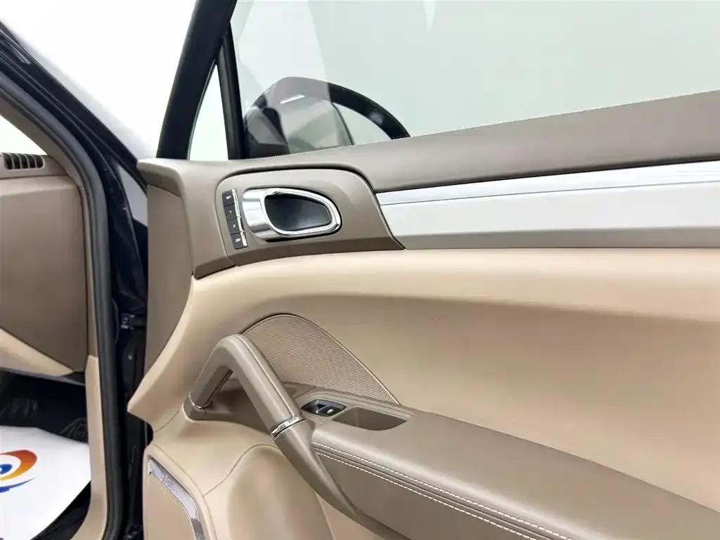 Cayenne 2011 Cayenne Turbo 4.8T — миниатюра 9