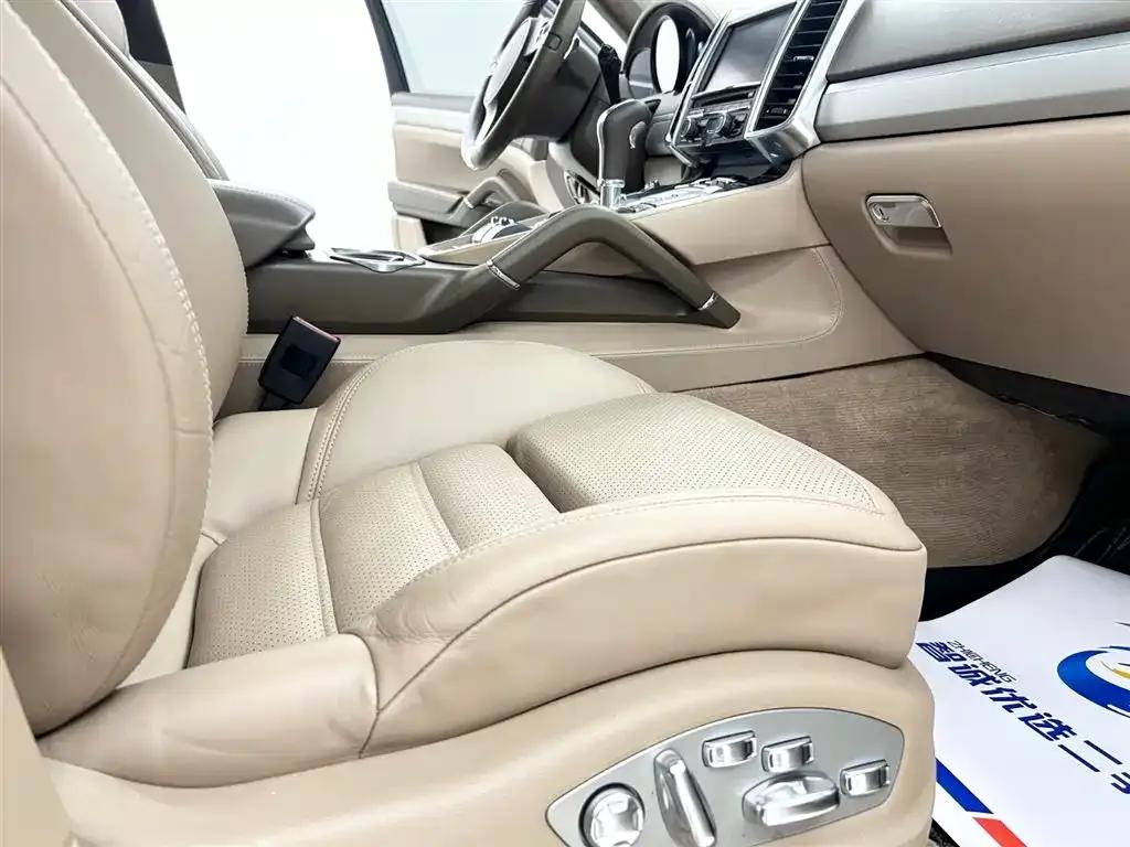 Cayenne 2011 Cayenne Turbo 4.8T — миниатюра 10