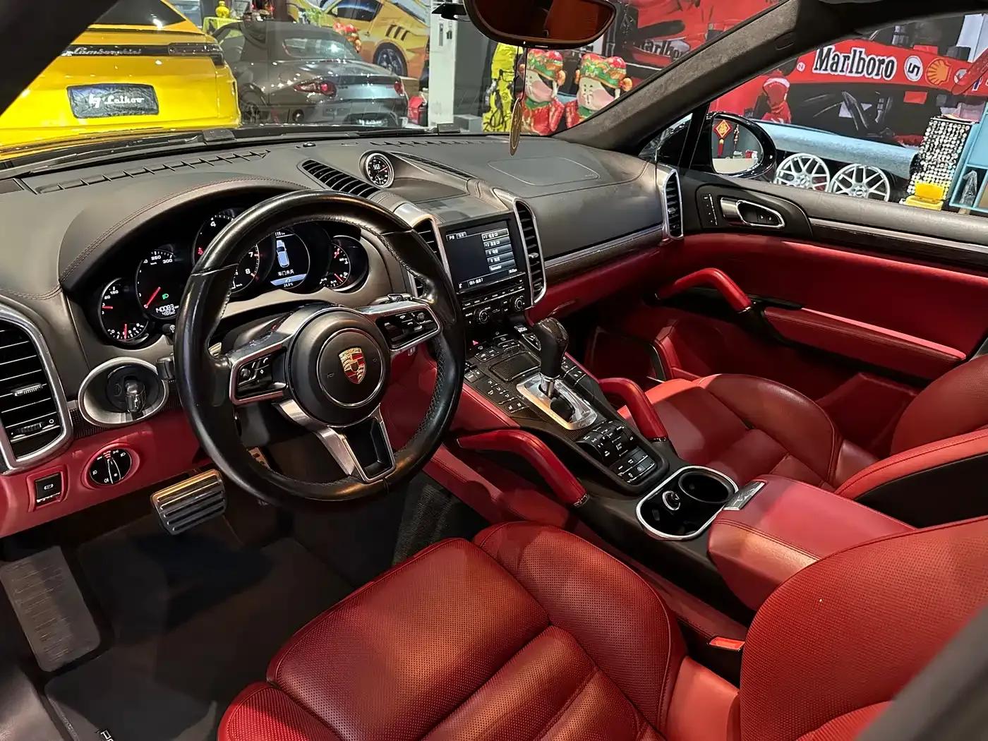 Cayenne 2016 Cayenne Turbo S 4.8T — миниатюра 9
