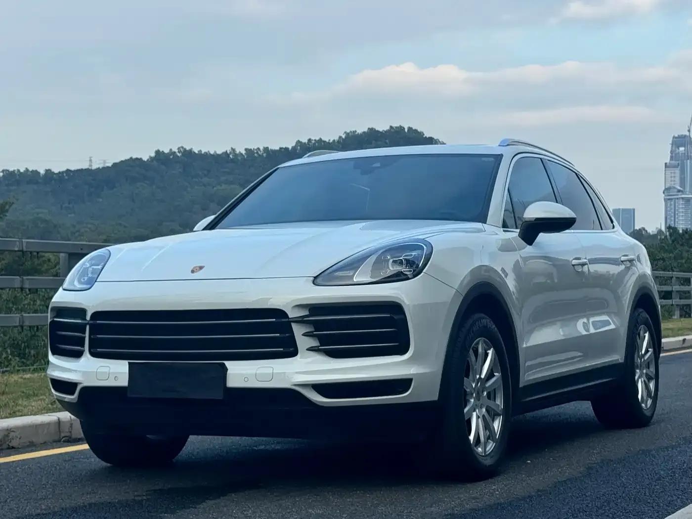 Cayenne 2019 Cayenne 3.0T — миниатюра 1
