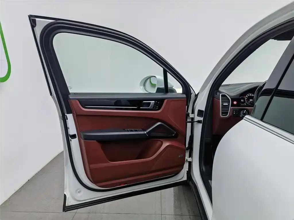 Cayenne 2018 Cayenne 3.0T — миниатюра 8