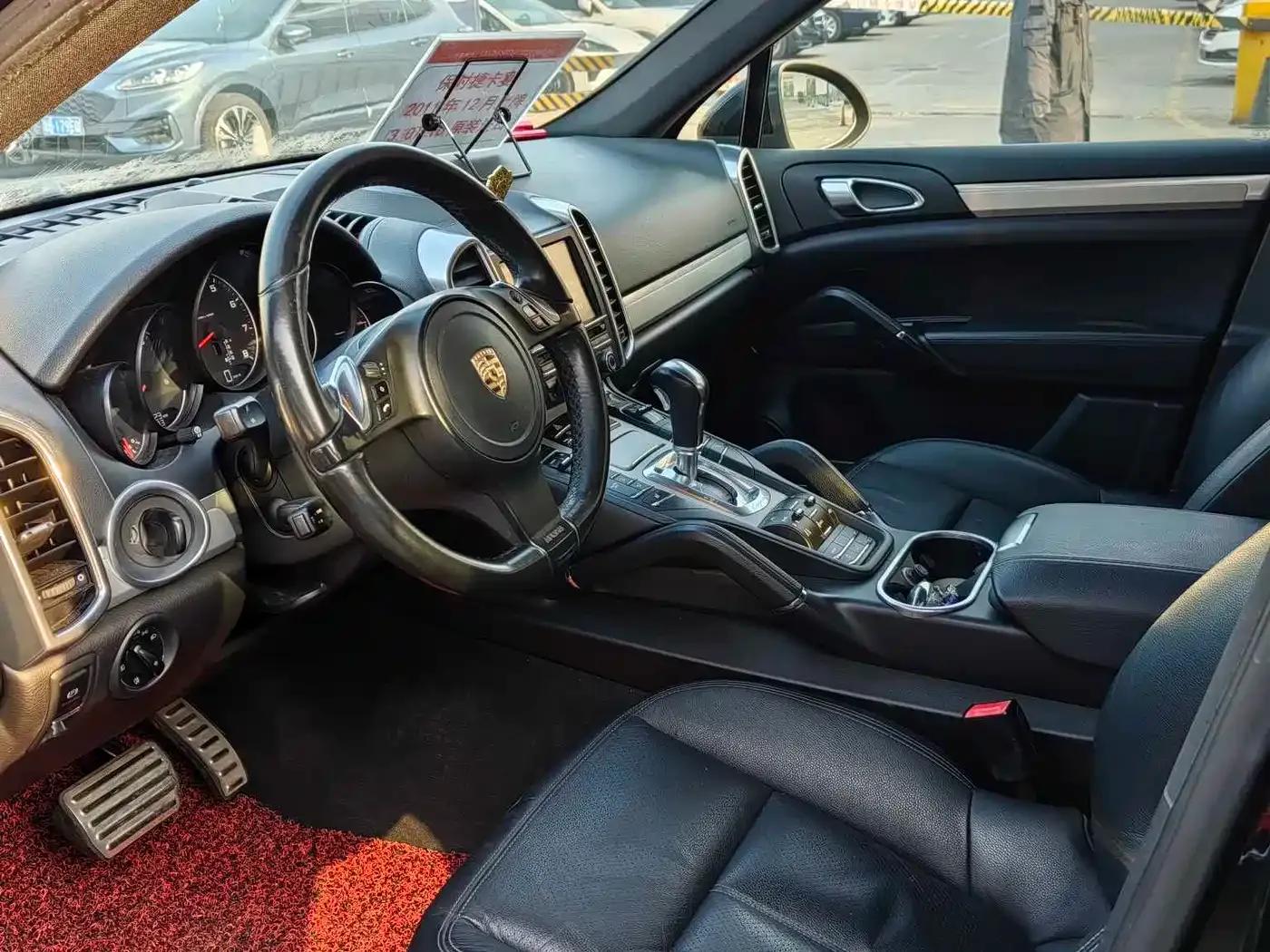2012 Cayenne 3.0T US Spec — миниатюра 6