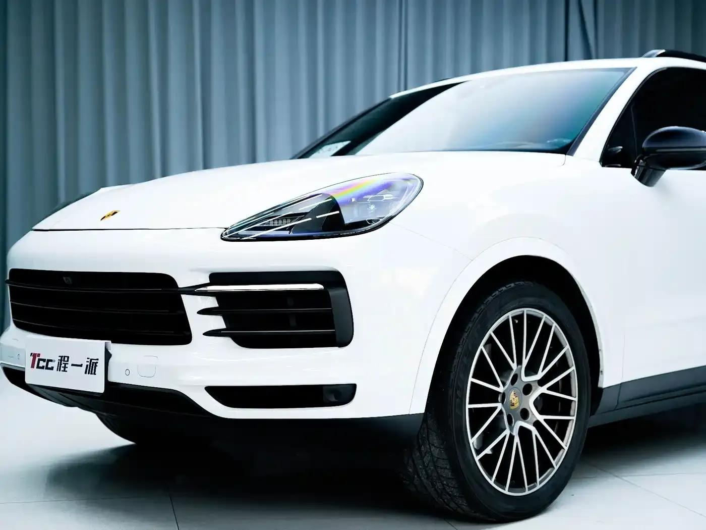 2023 Cayenne 3.0T Platinum Edition — миниатюра 9