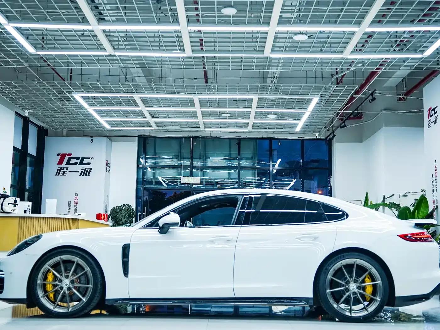 Panamera 2017 Panamera Turbo 4.0T — миниатюра 3