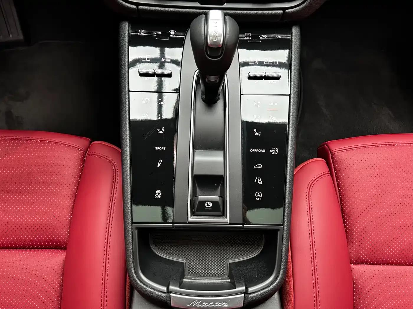2023 Macan 2.0T — миниатюра 18