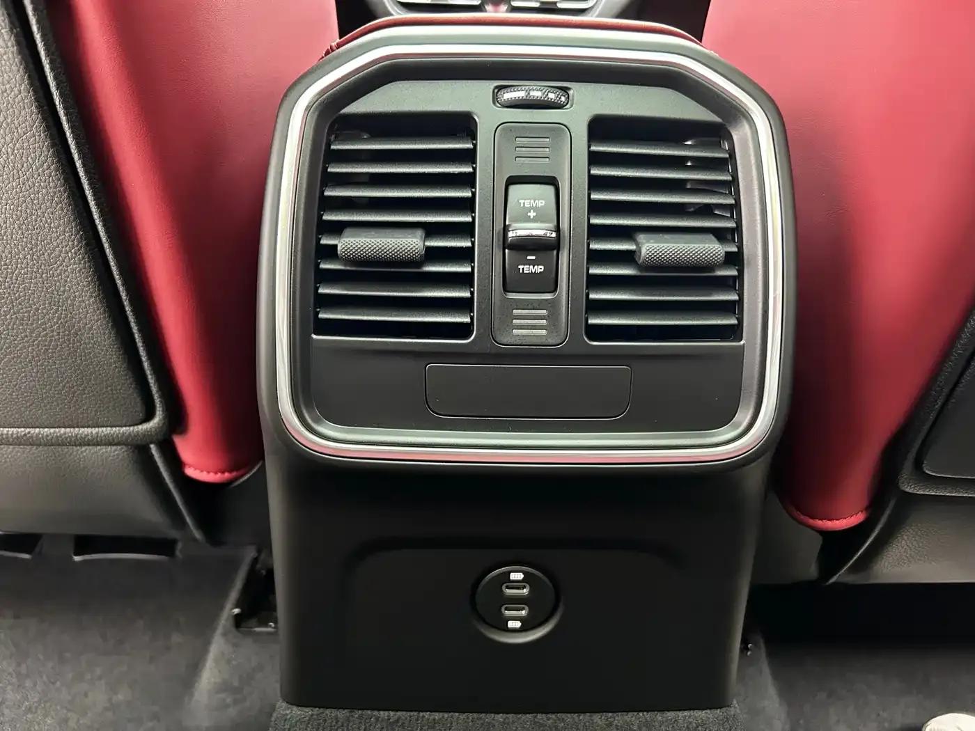 2023 Macan 2.0T — миниатюра 20