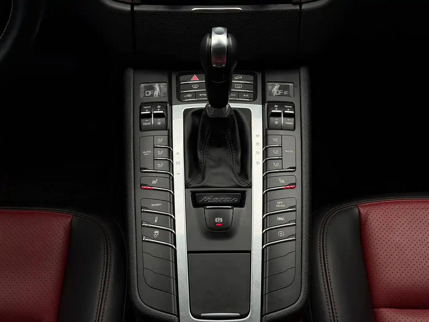 2017 Macan 2.0T — миниатюра 19