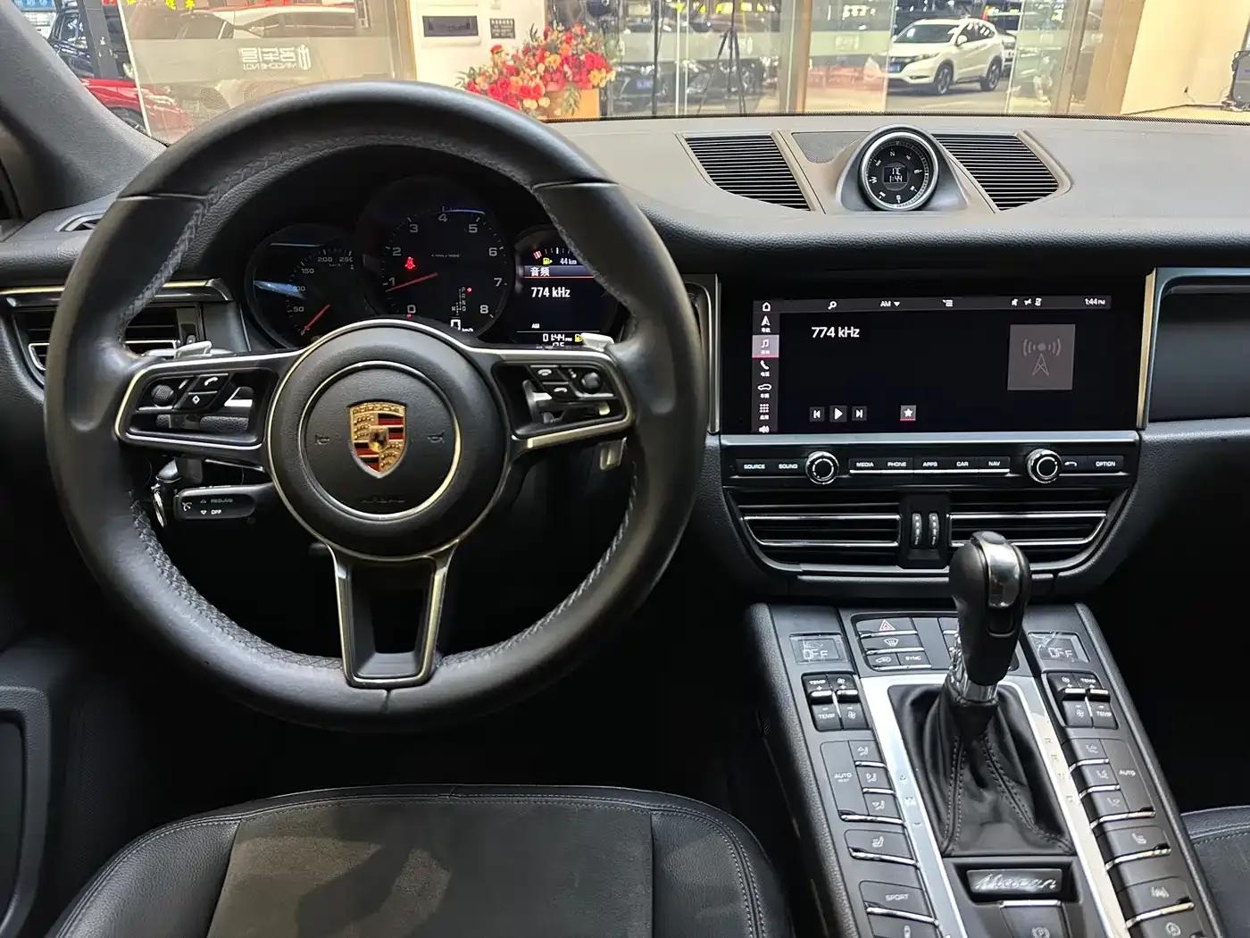 2018 Macan 2.0T — миниатюра 21