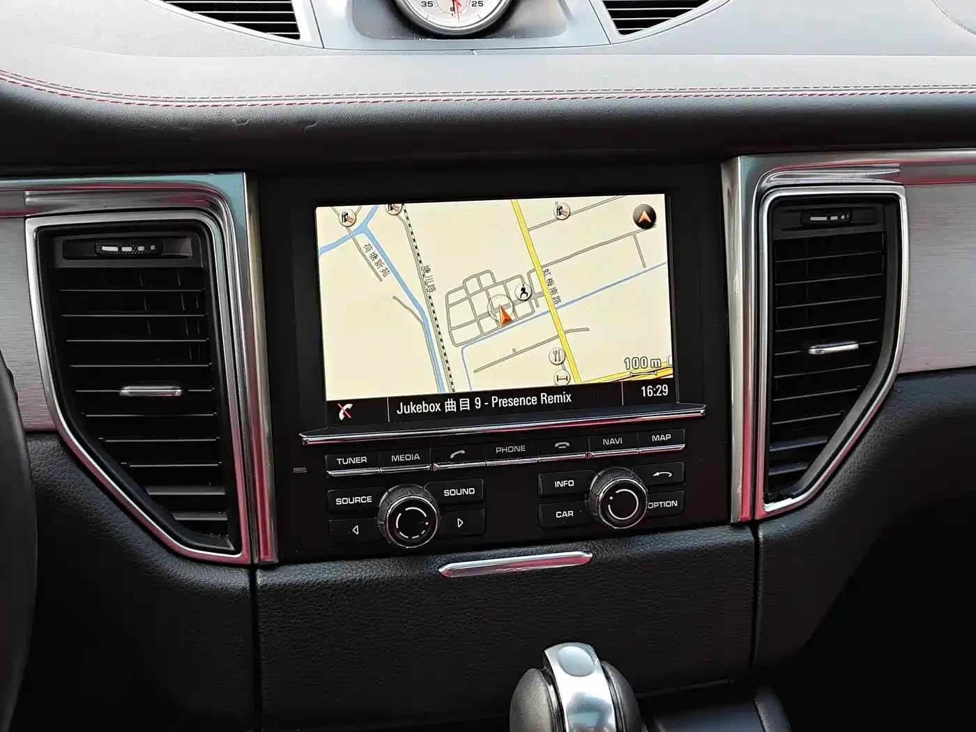 2014 Macan Turbo 3.6T — миниатюра 15