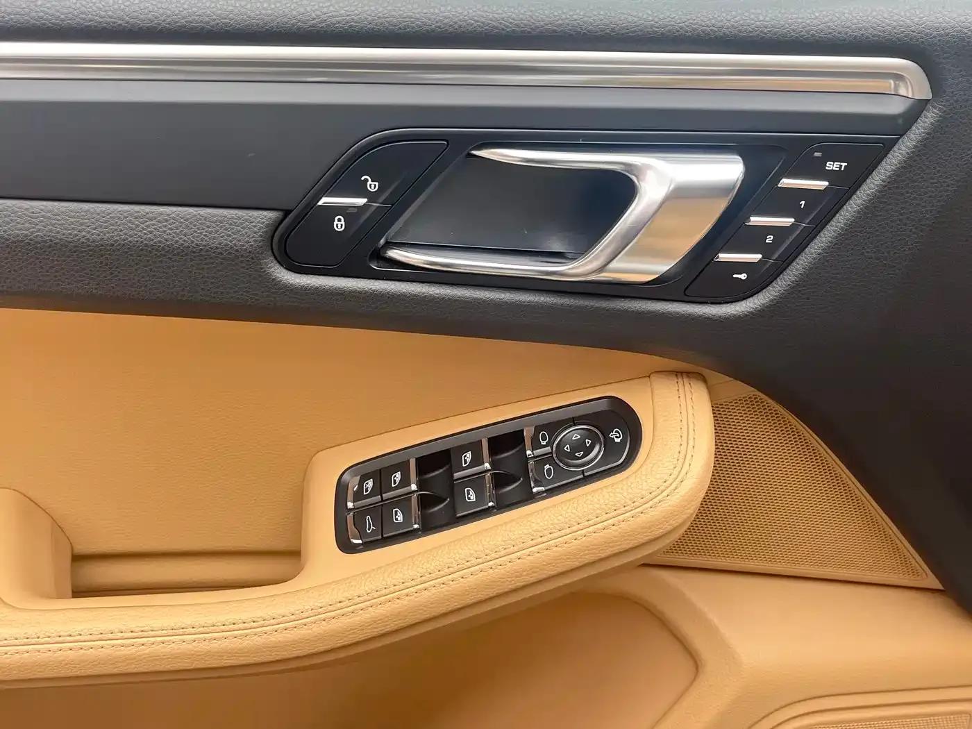 2017 Macan 2.0T — миниатюра 13