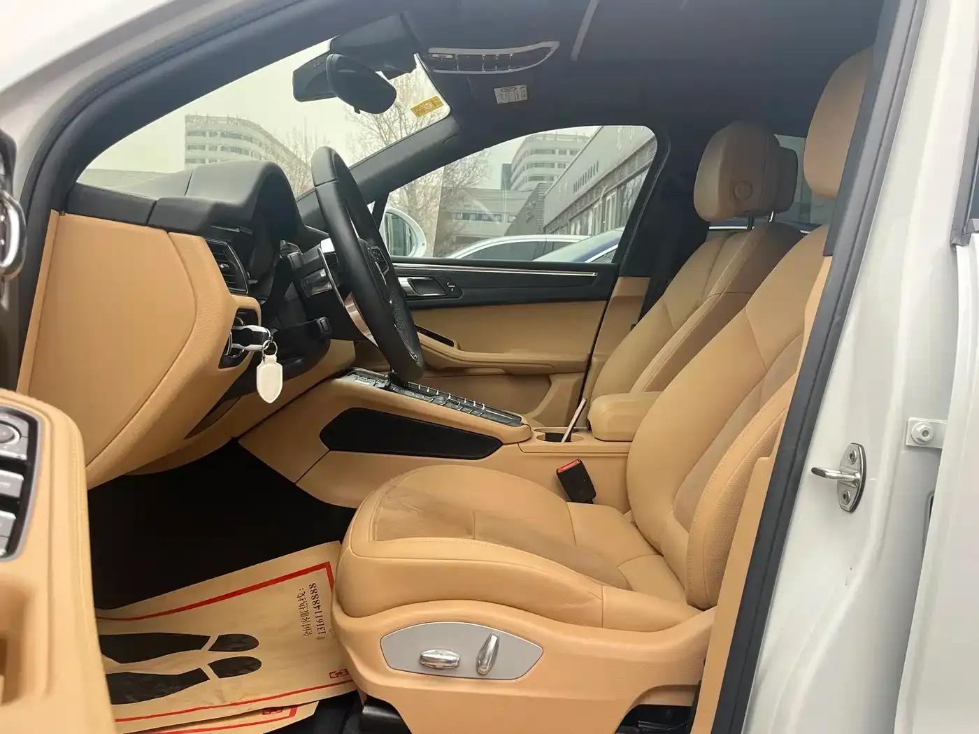 2017 Macan 2.0T — миниатюра 14