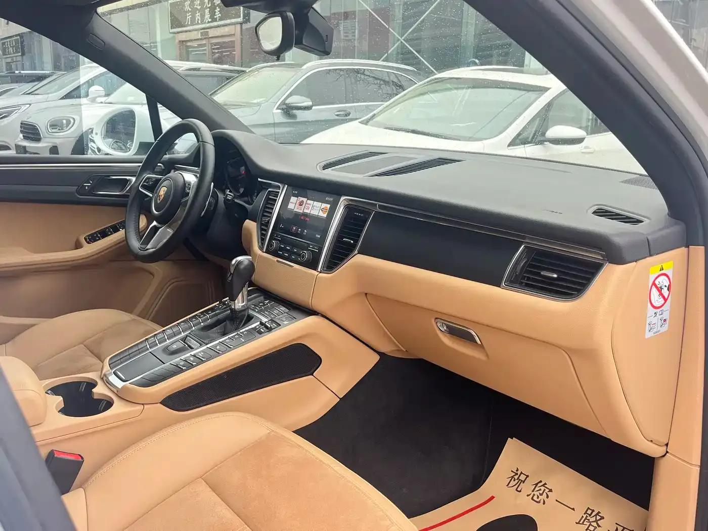2017 Macan 2.0T — миниатюра 28