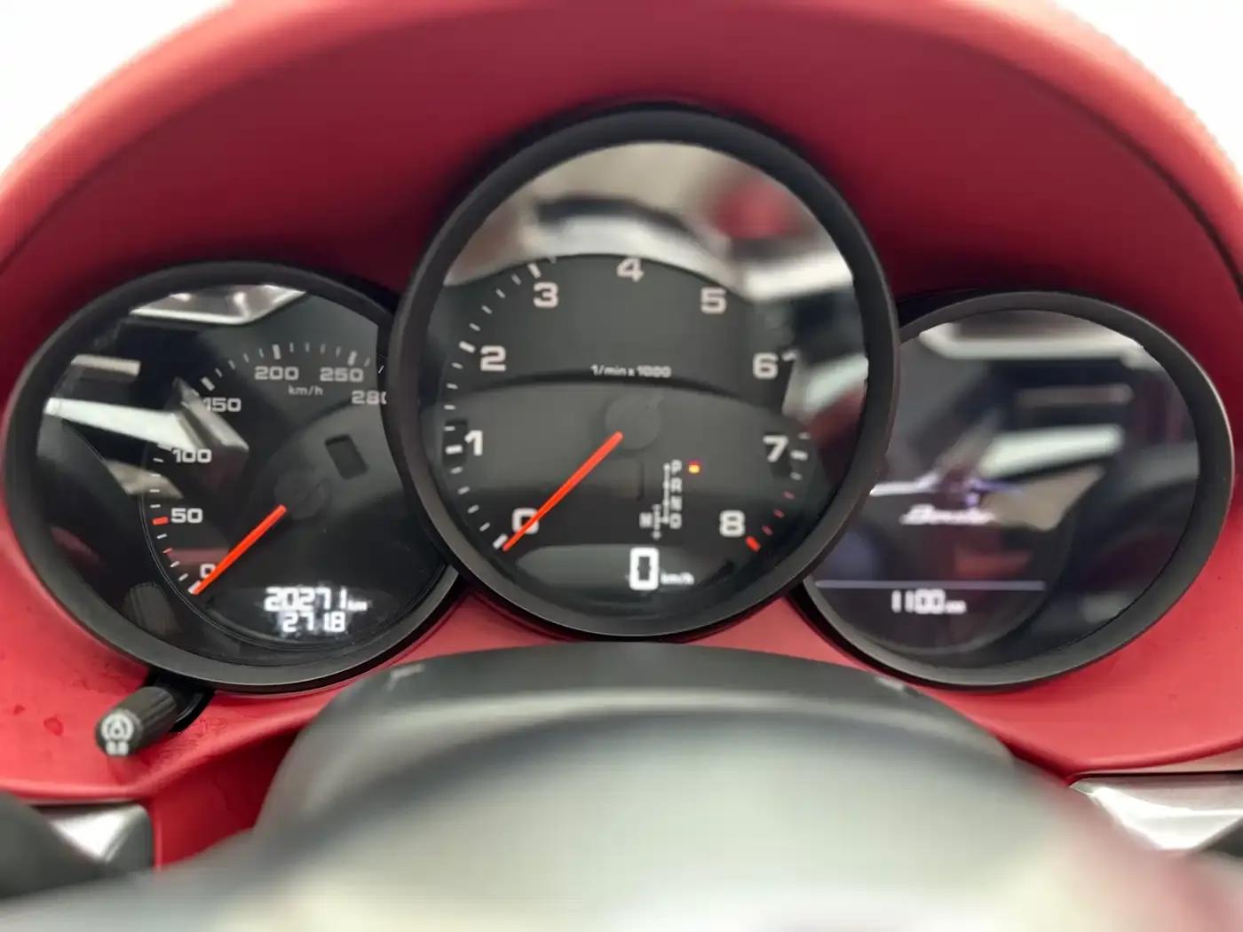 2022 Porsche 718 Boxster 2.0T — миниатюра 6