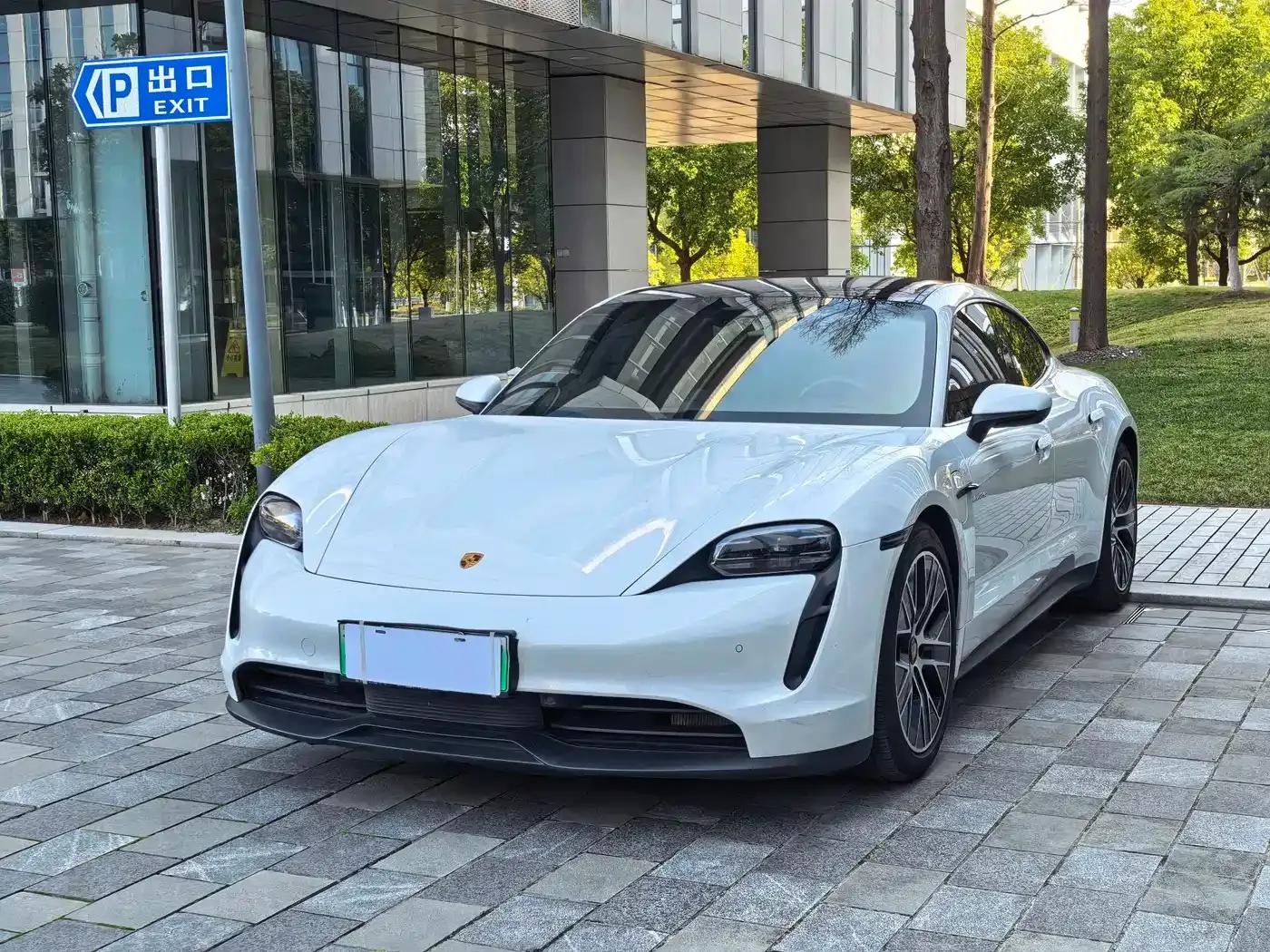 2022 Taycan Facelift — миниатюра 1