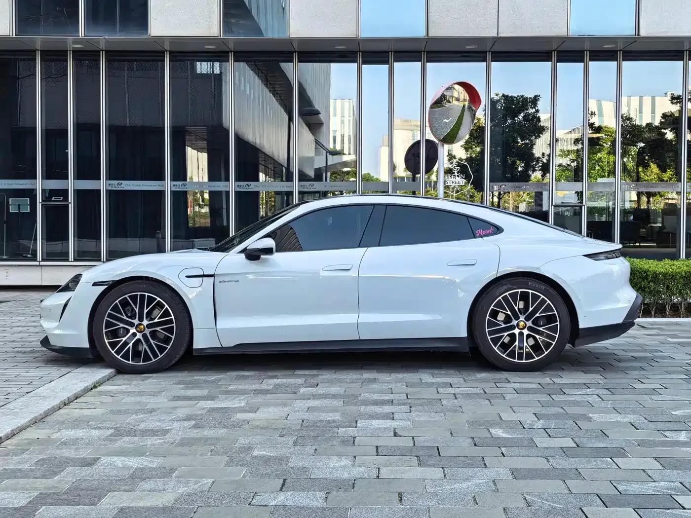 2022 Taycan Facelift — миниатюра 6