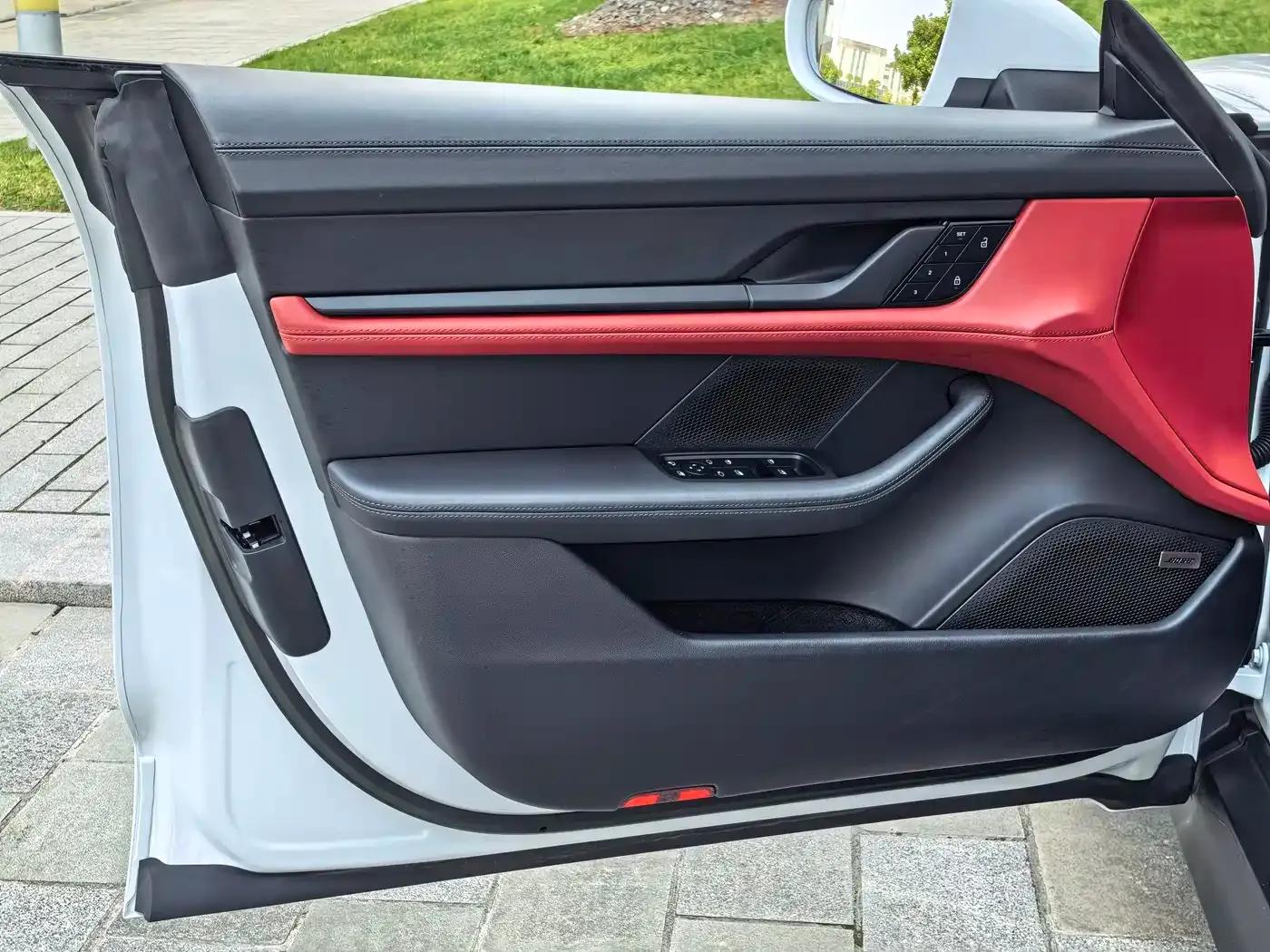 2022 Taycan Facelift — миниатюра 9