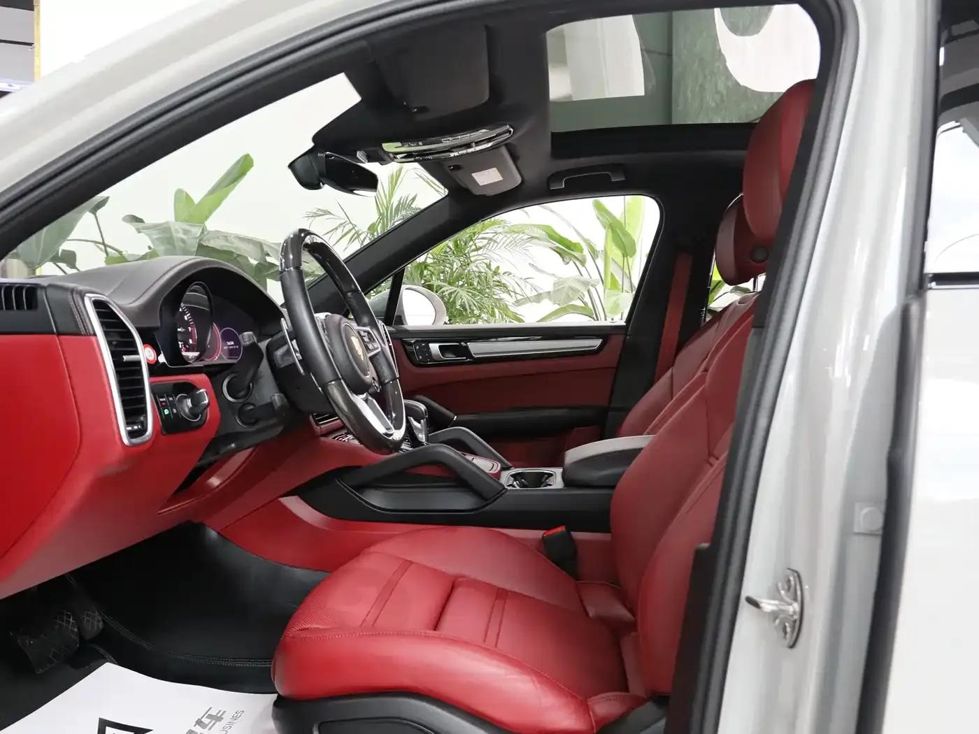 2022 Cayenne E-Hybrid 2.0T Platinum Edition — миниатюра 6