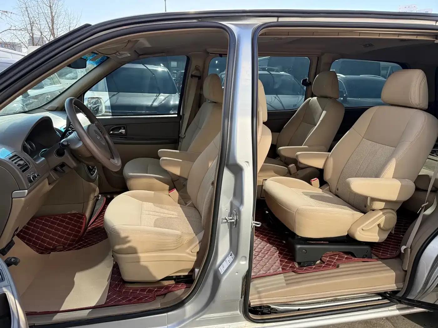 Buick GL8 2014 2.4L Classic Edition — миниатюра 14
