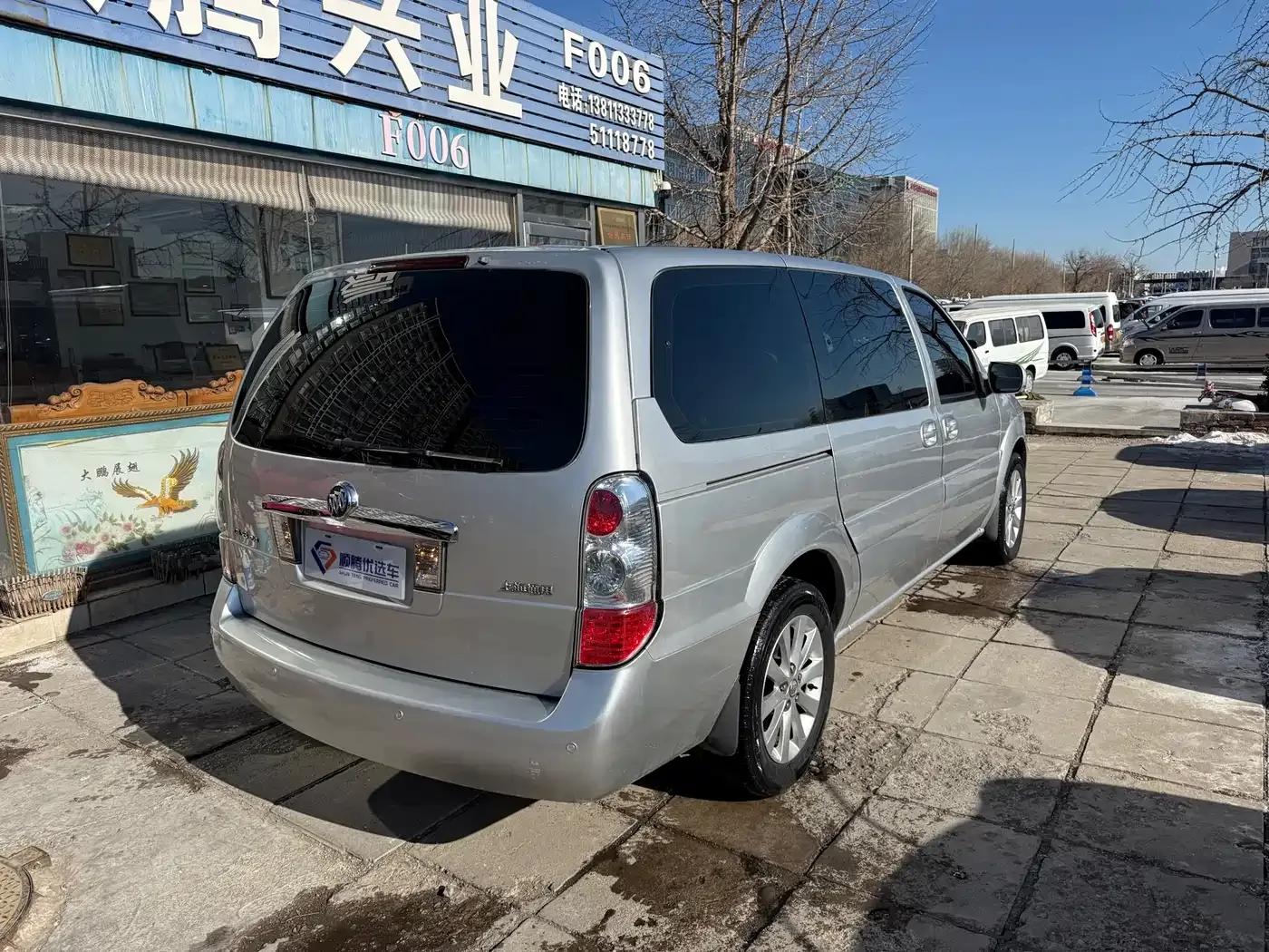 Buick GL8 2014 2.4L Classic Edition — миниатюра 4