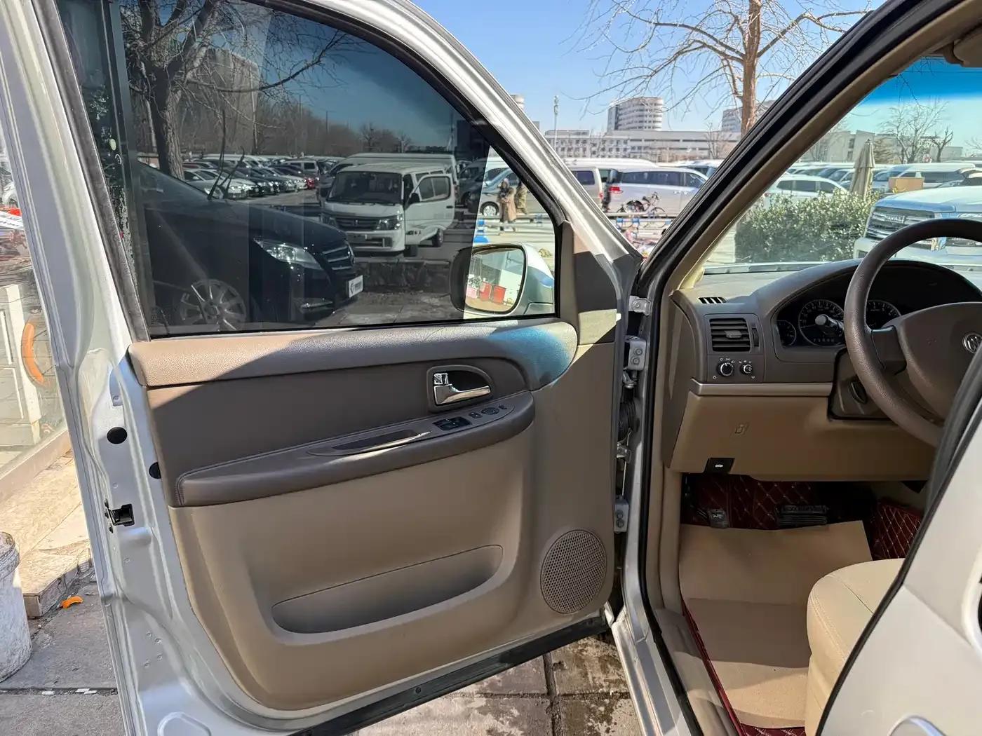 Buick GL8 2014 2.4L Classic Edition — миниатюра 9