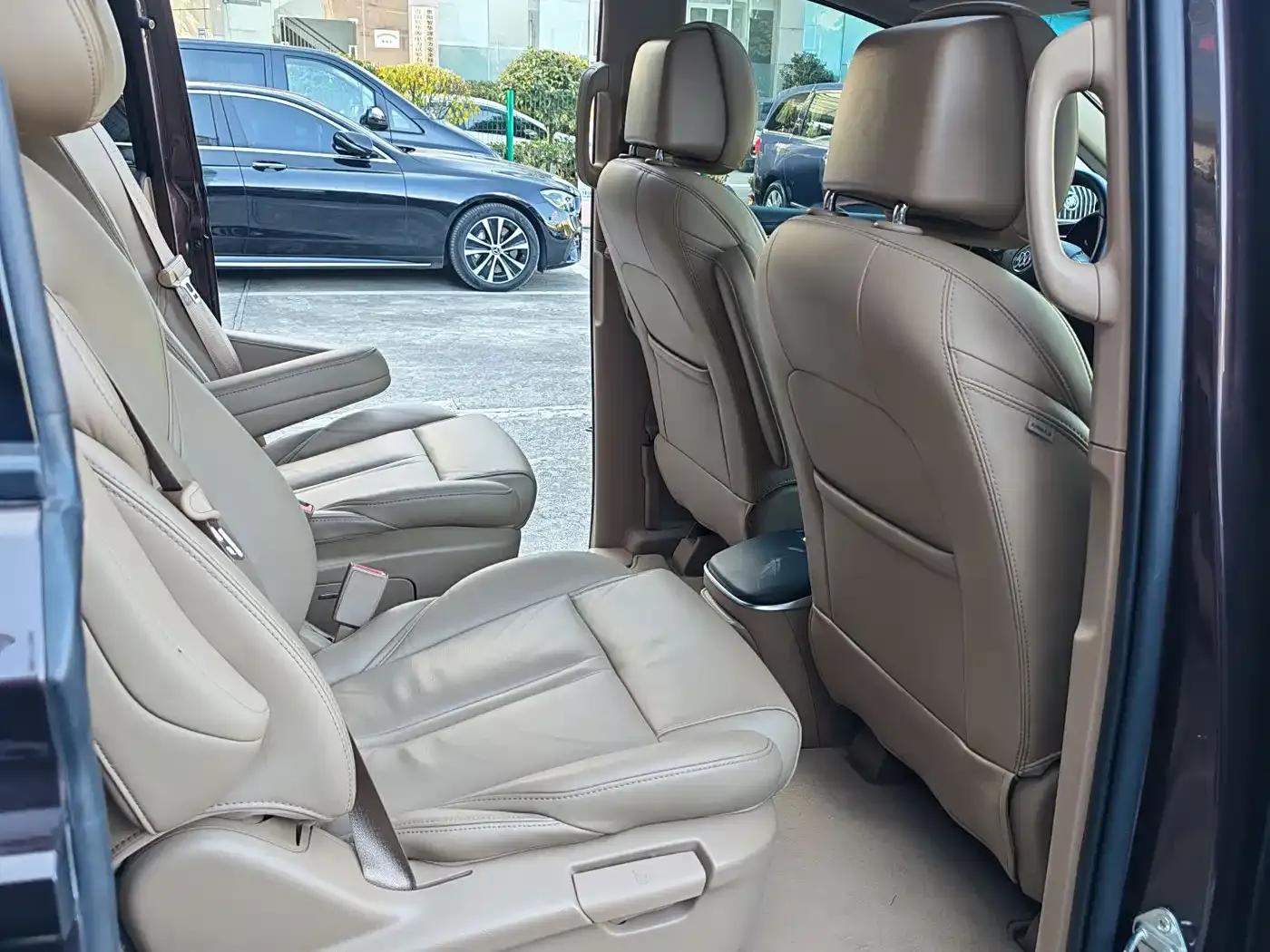 Buick GL8 2018 ES 28T Premium Edition (China VI Emission Standard) — миниатюра 7