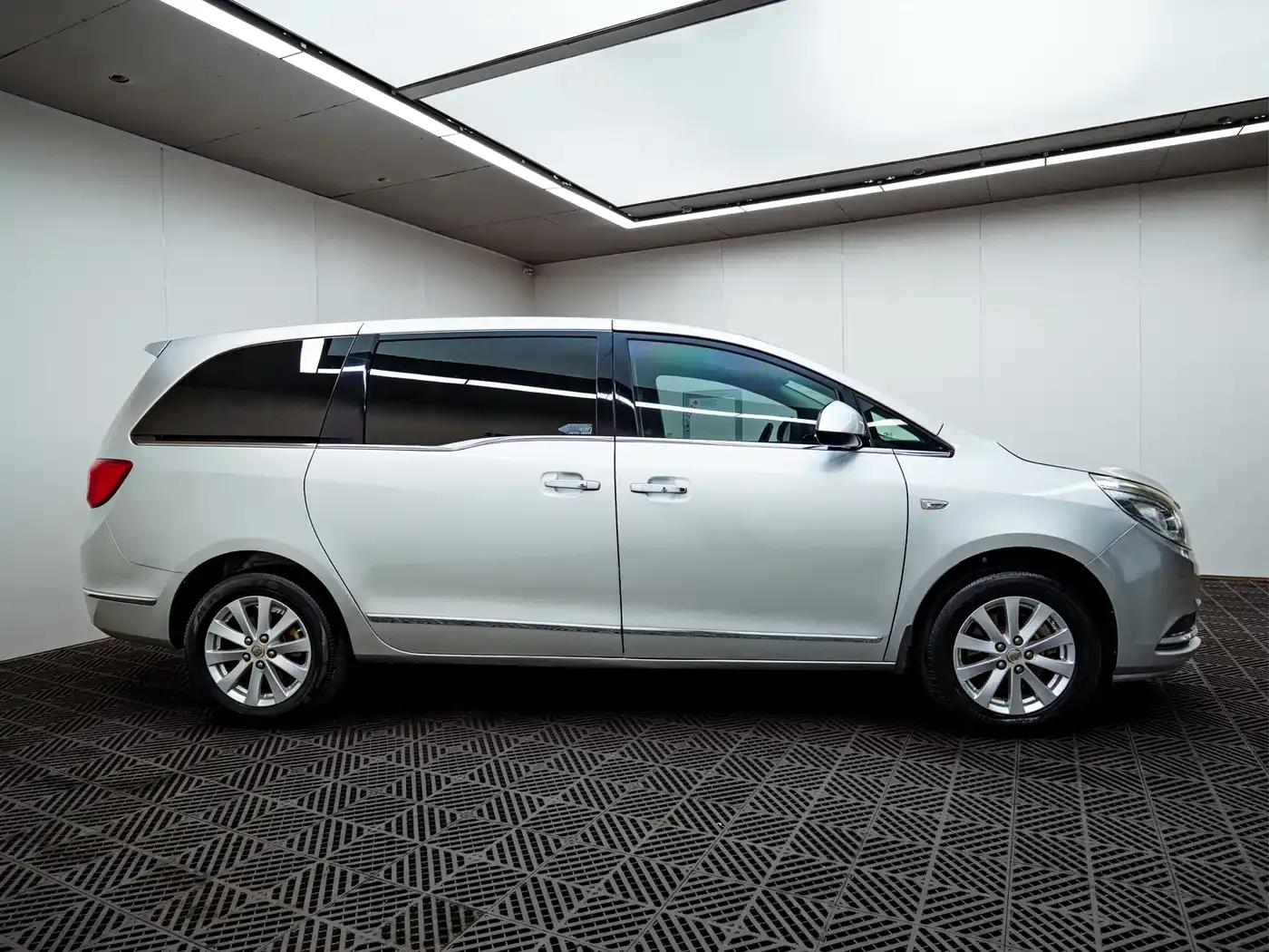 Buick GL8 2017 25S Premium Edition (National V Emission Standard) — миниатюра 6