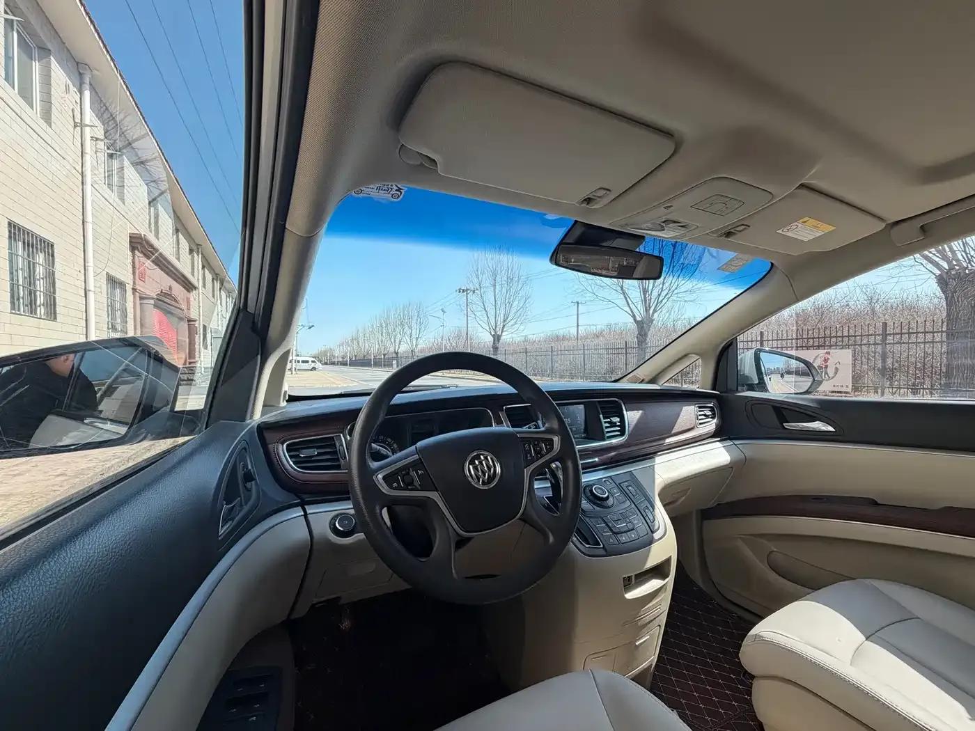 Buick GL8 2017 25S Comfort Model (National V Emission Standard) — миниатюра 11