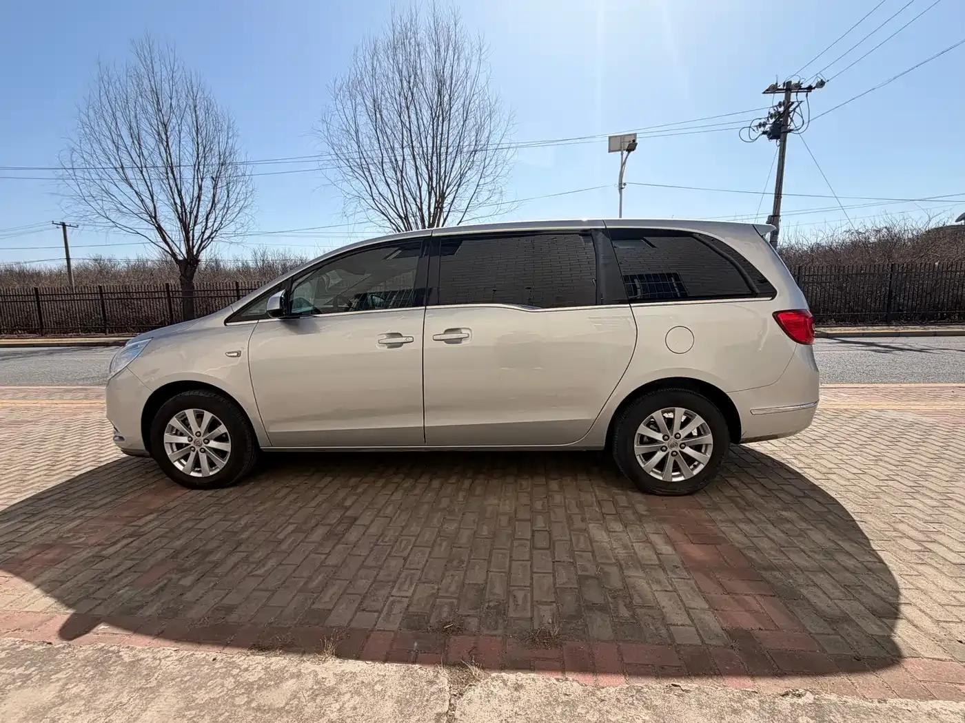 Buick GL8 2017 25S Comfort Model (National V Emission Standard) — миниатюра 8