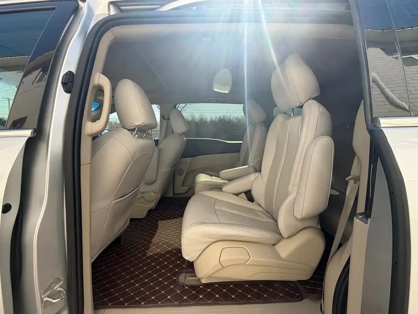Buick GL8 2017 25S Comfort Model (National V Emission Standard) — миниатюра 9