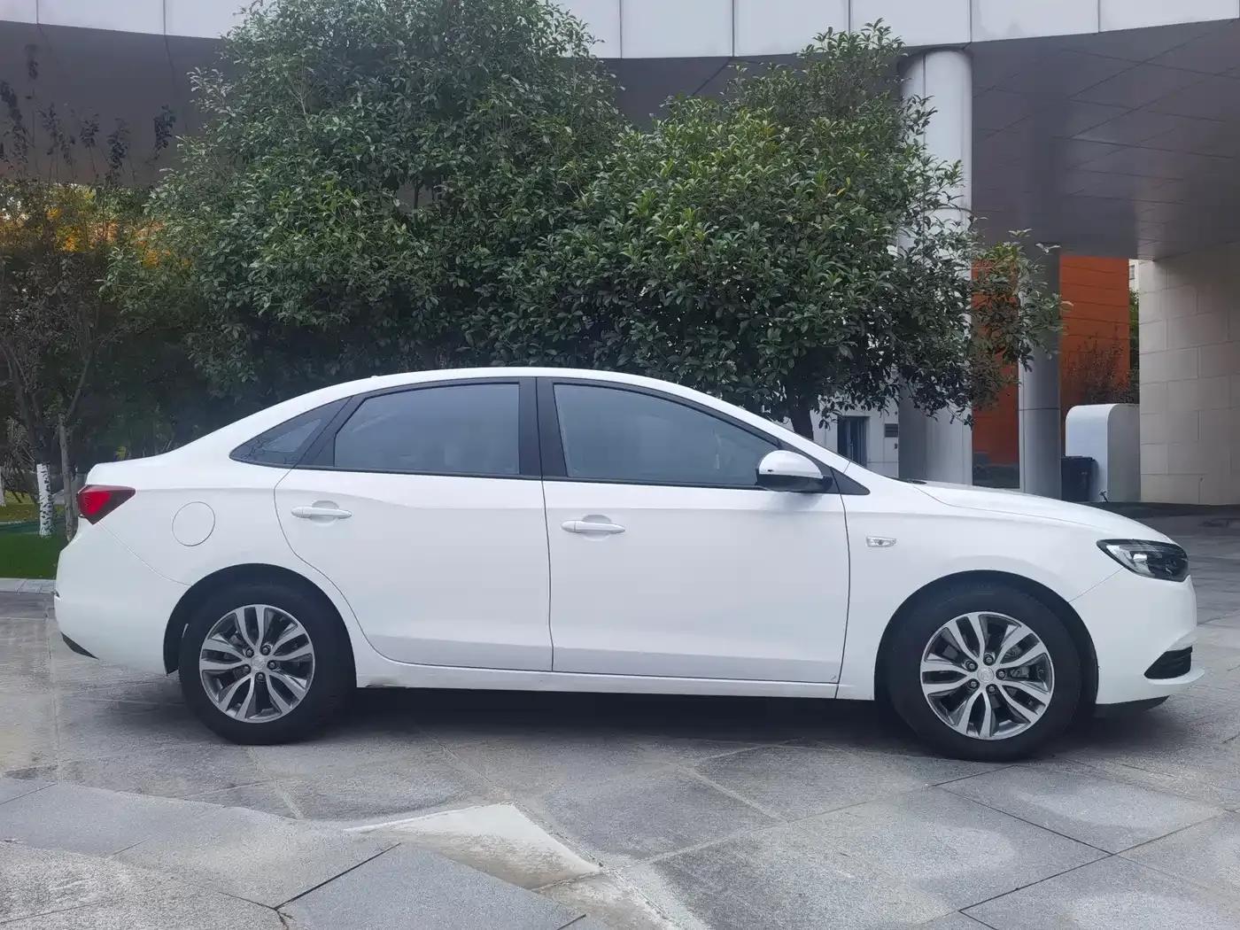 Buick Excelle 2021 1.3T Automatic Mild Hybrid Elite — миниатюра 4