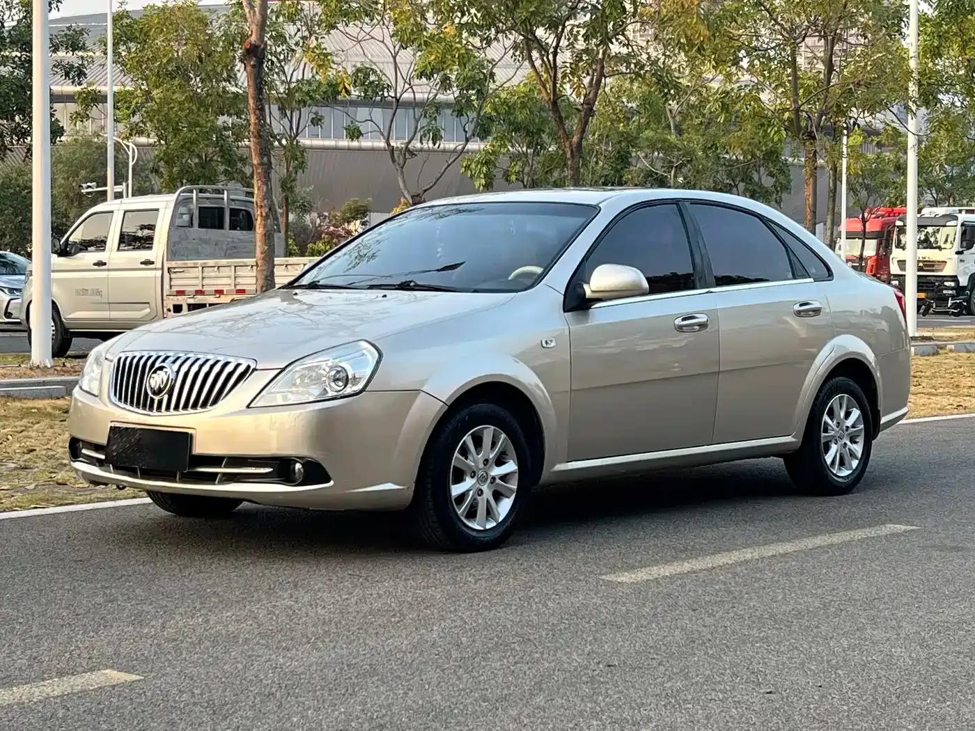 Buick Excelle 2013 1.5L Automatic Classic — миниатюра 1
