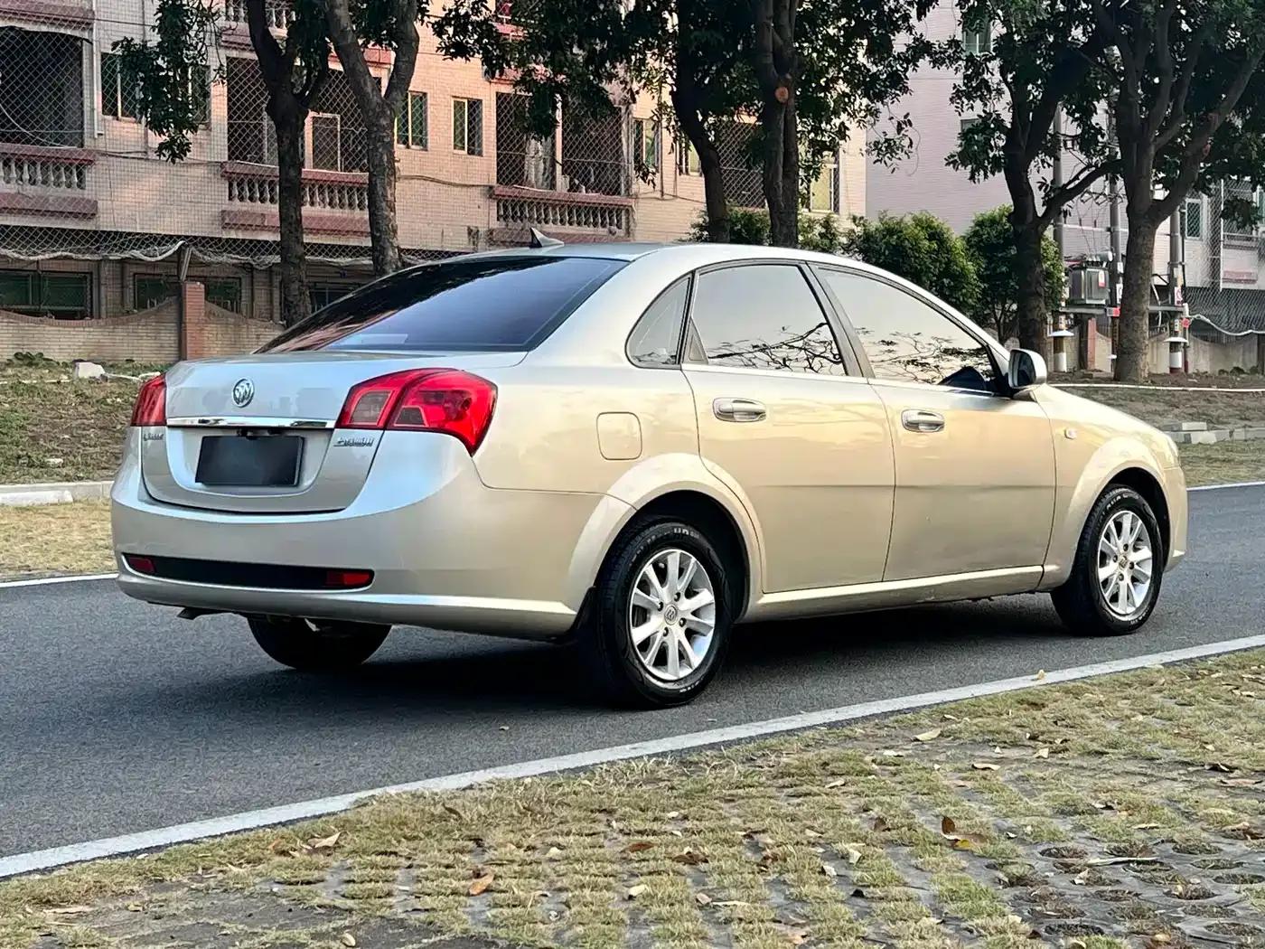 Buick Excelle 2013 1.5L Automatic Classic — миниатюра 4