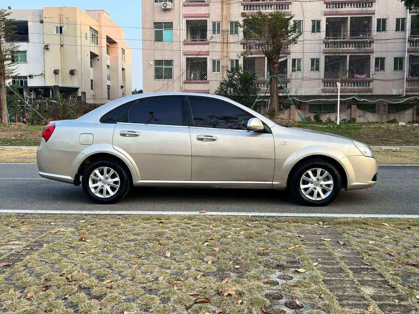 Buick Excelle 2013 1.5L Automatic Classic — миниатюра 7