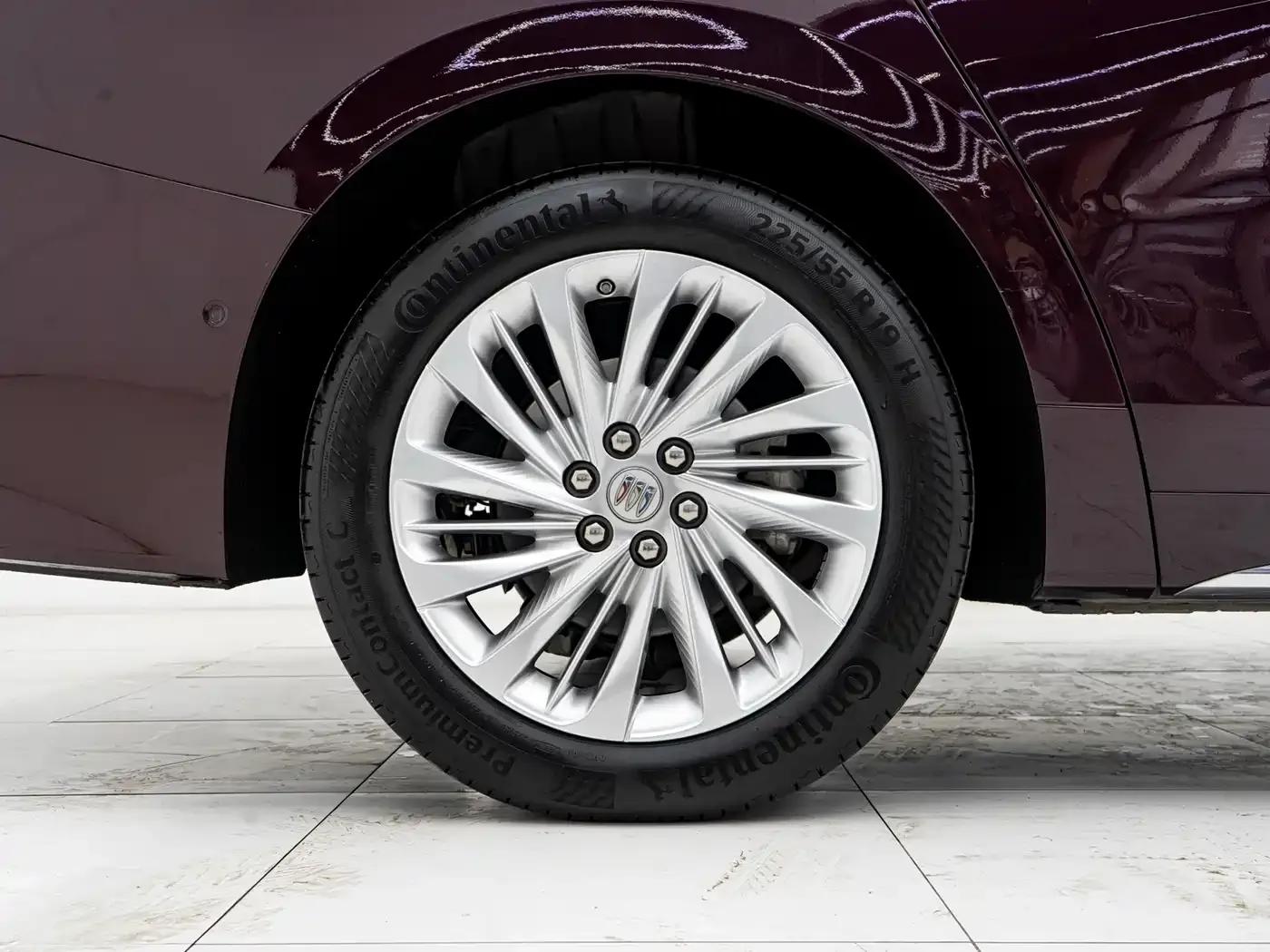 Century 2023 2.0T Six-Seat Luxury Edition — миниатюра 24